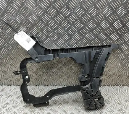 Volvo S90, V90 Rear bumper mounting bracket 31425066