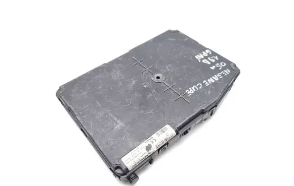 Renault Megane II Comfort/convenience module 8200525387