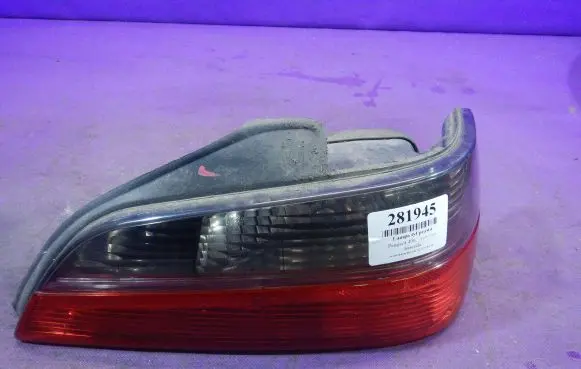 Peugeot 406 Rear/tail lights 2255D