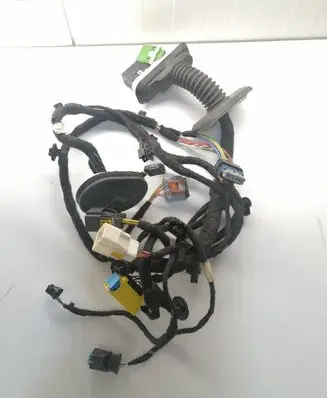 Peugeot 3008 I Other engine bay part 9811685580