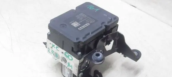 Volvo XC60 ABS Pump 31400544