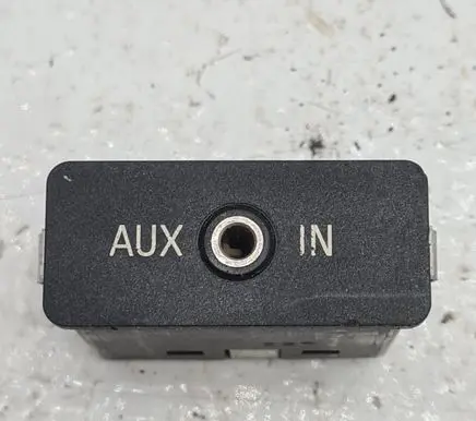 BMW 7 E65 E66 AUX in-socket connector 61316986791