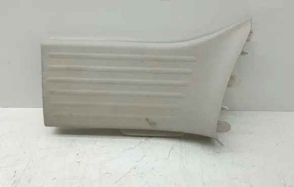 Chrysler Pacifica Rear sill trim cover 5SP27PD2AE