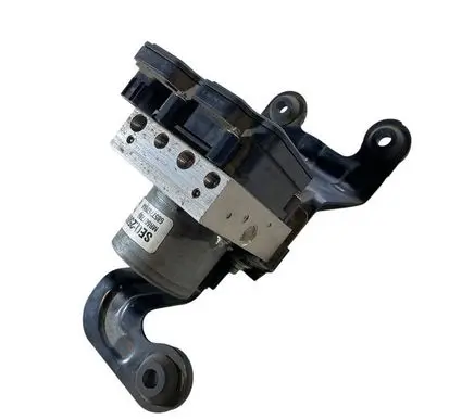 Chrysler Pacifica ABS Pump 68577676AA P68577676AA