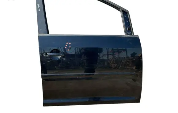 Volkswagen Touran II Front door 