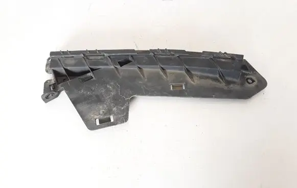 Volvo XC70 Front bumper mounting bracket