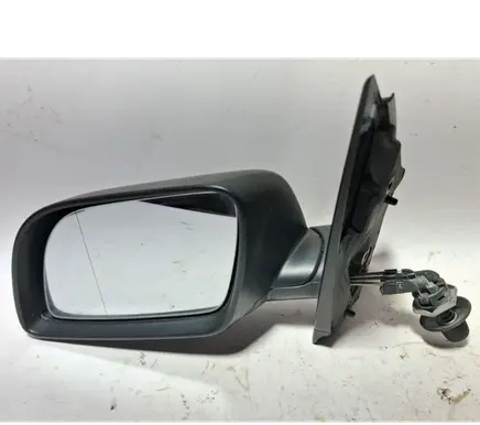 Front door electric wing mirror
