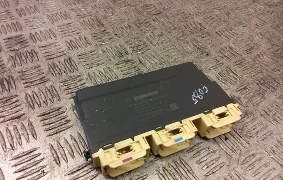 Mercedes-Benz A W176 Seat control module A2468200526