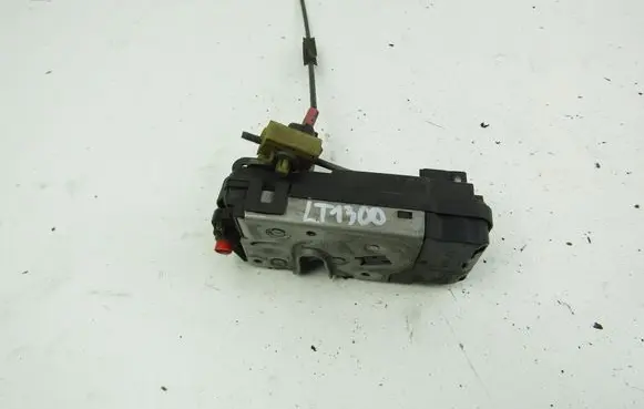 Opel Astra H Rear door lock 