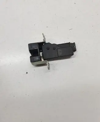 Chevrolet Captiva Tailgate window lock/catch/latch 
