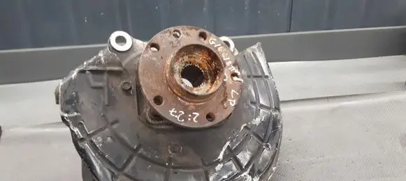 Alfa Romeo Giulietta Front wheel hub spindle knuckle