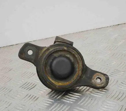 Engine mount bracket