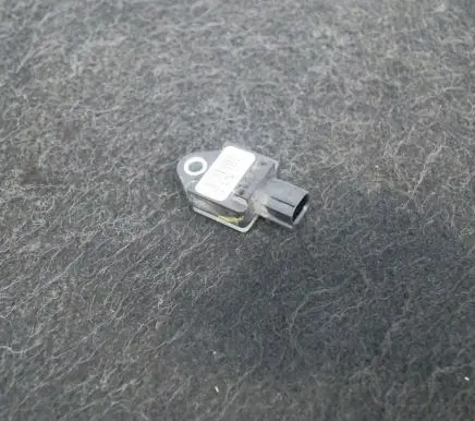 Maserati GranTurismo Airbag deployment crash/impact sensor 193783