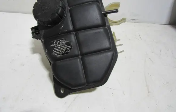 Mercedes-Benz C W203 Coolant expansion tank/reservoir A2035000049