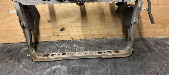 Toyota Auris 150 Radiator support slam panel