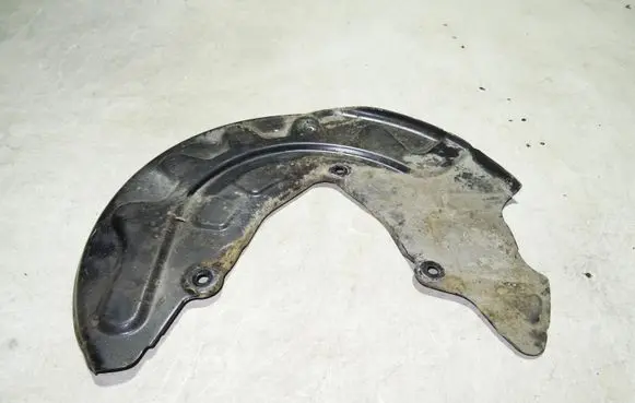 Volkswagen PASSAT B8 Front brake disc dust cover plate 4FA72955