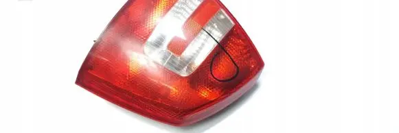 Skoda Octavia Mk2 (1Z) Rear/tail lights 1Z5945096A