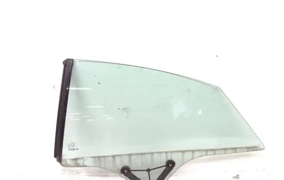 Mercedes-Benz E C207 W207 Rear side window