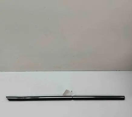 Mercedes-Benz SLC R172 Door glass trim A1727200224