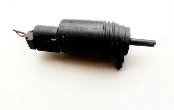 BMW 5 E39 Windscreen/windshield washer pump 67128377612 23552610