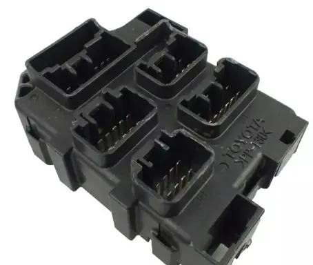 Toyota Avensis T250 Fuse box set PPT40