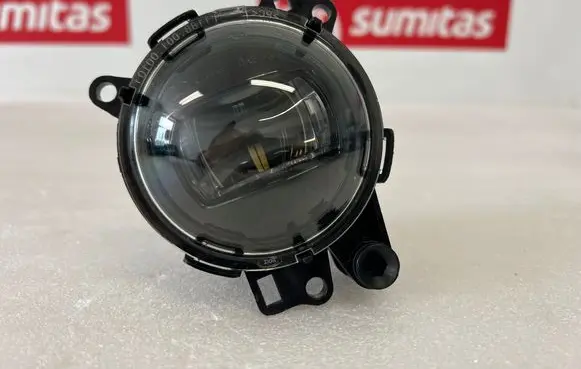 Land Rover Defender Front fog light L8B215201 T4UVB