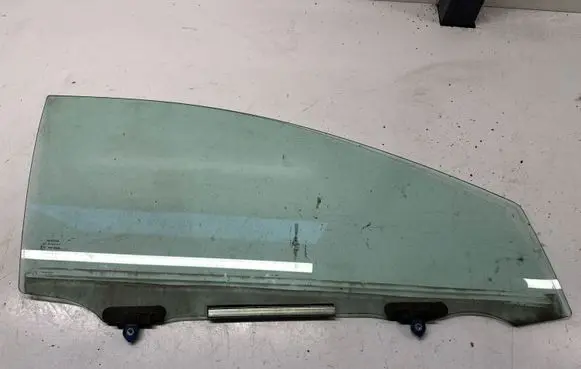 Toyota Auris E180 Front door window glass four-door 43R00049