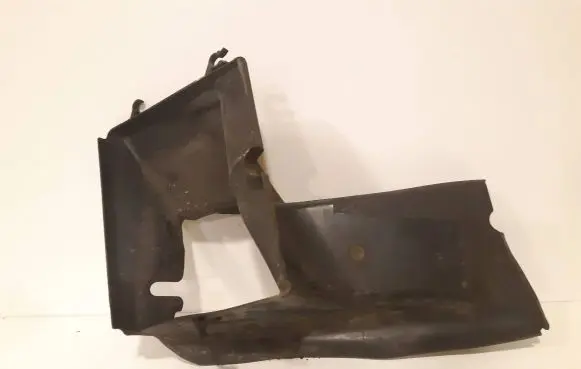 Audi A4 S4 B6 8E 8H Intercooler air channel guide 8E0117335C