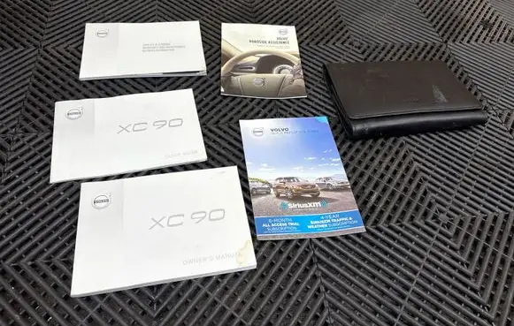 Volvo XC90 Owners service history hand book