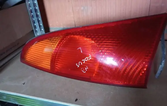 Ford Focus Rear/tail lights Xs4113405a