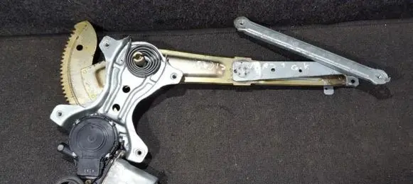 Toyota Avensis Verso Sliding door window regulator with motor