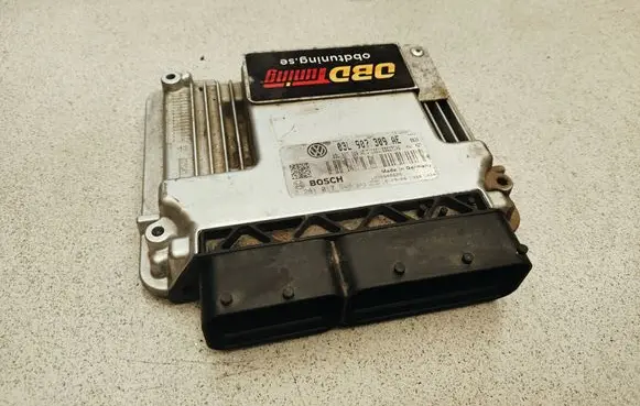 Volkswagen PASSAT B7 Engine control unit/module 03L907309AE 1039S48626 0281017946