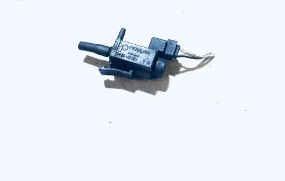 Nissan Terrano Turbo solenoid valve 94T192 72210702