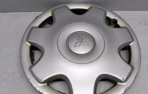 Mitsubishi Carisma R14 wheel hub/cap/trim 72107 65004