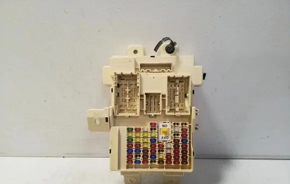 KIA Sportage Fuse module 91950D9600