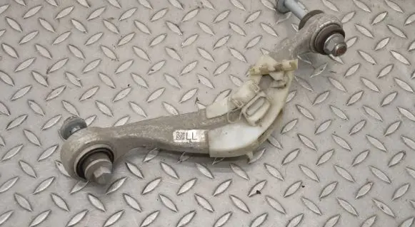 BMW 5 G30 G31 Rear upper control arm/wishbone 6870535
