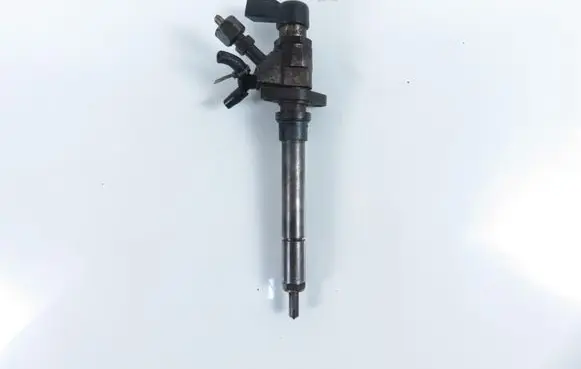 Ford Focus C-MAX Fuel injector 9647247280