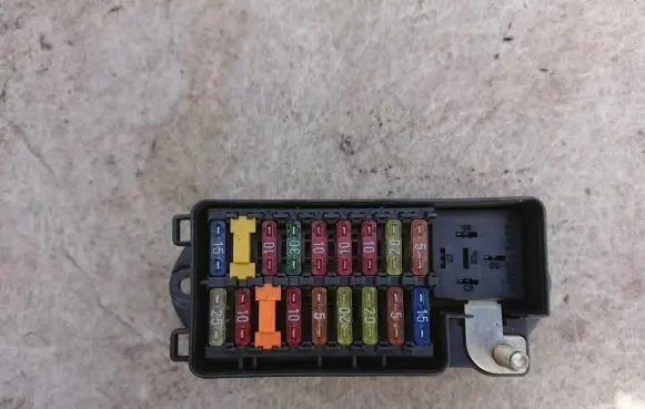 Jaguar XJ X300 Fuse module LNA2800HB