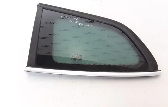 Renault Laguna III Rear side window 833010001R