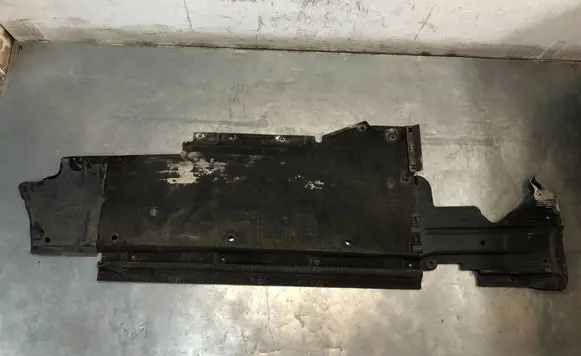 Audi A5 8T 8F Center/middle under tray cover 8K0825208H 8K0825202A 8T0825216D