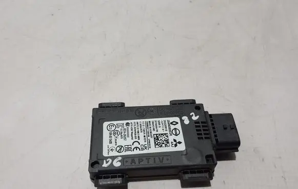Renault Megane E-Tech Distronic sensor radar 284N08003R