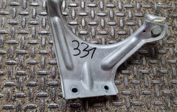 Volkswagen Arteon Muffler mount bracket/holder 5Q0253461B