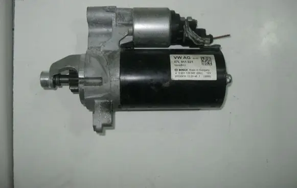 Audi A8 S8 D4 4H Starter motor 07L911021