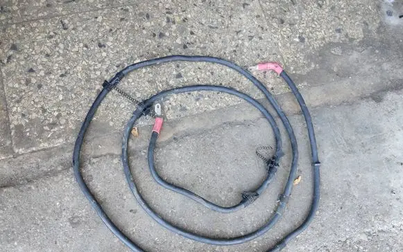 Audi A6 S6 C6 4F Positive cable (battery) 4F0971225J