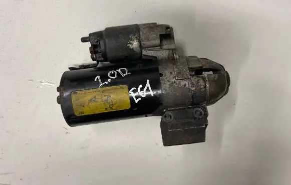 BMW 5 E60 E61 Starter motor 7802508