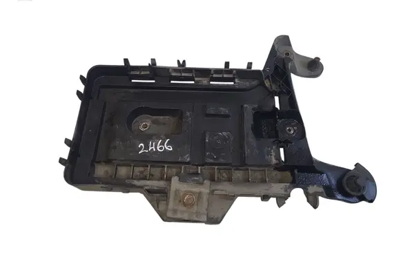 Seat Leon (1P) Battery tray 1K0915333