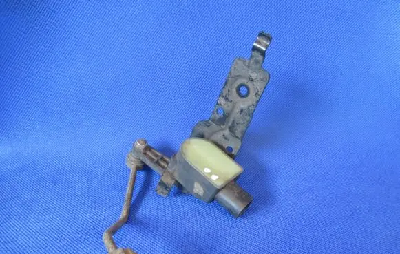 Audi A6 S6 C6 4F Headlight/headlamp level sensor 1T0907503 6PM00873900 110910