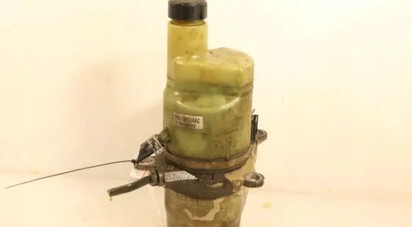 Volvo V50 Power steering pump S27611132KH