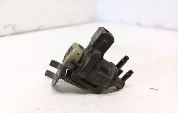 Volkswagen Transporter - Caravelle T4 Turbo solenoid valve 1J0906283A