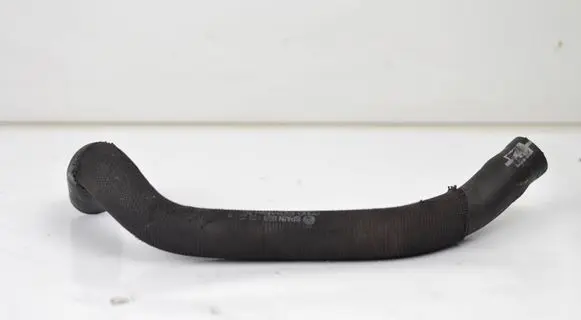 Air intake hose/pipe